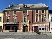 prodej 1/2 podílu na polyfunkčním domě v Holešově, cena cena v RK, nabízí 