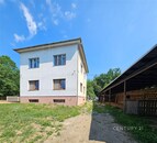 Prodej 4podlažního domu s velkým pozemkem - strategická poloha, 10 min od Zlína, cena 6990000 CZK / objekt, nabízí 