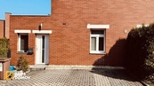 RD Lesní čtvrť 97 m2, vlastní zahrada 151 m2, terasa a 2 parkovací místa, cena 20000 CZK / objekt / měsíc, nabízí 