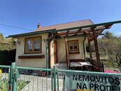 Prodej chaty s číslem evidenčním v obci Vsetín, místní část Janišov, o CP 159 m2, cena cena v RK, nabízí 