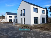 SLEVA !!!!! Prodej novostavby domu 5+kk (119 m2 +garáž 41 m2 a pozemek 438 m2), Kroměříž, cena 9999000 CZK / objekt, nabízí 