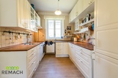 Prodej, rodinný dům, 256 m2, Napajedla, ulice Nad Zámkem, cena 4790000 CZK / objekt, nabízí 