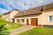 Prodej, rodinný dům 5+1 + podkroví, 870 m2, Babice, cena 5590000 CZK / objekt, nabízí 