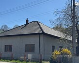 RD 3+1/6+1 Jestřabí, CP 731 m2, ZP 319 m2, pozemek 412 m2, novostavba, prostorný dům s možností rozšíření o podkroví, před dokončením, CHKO Bílé Karpaty, cena 4800000 CZK / objekt, nabízí 